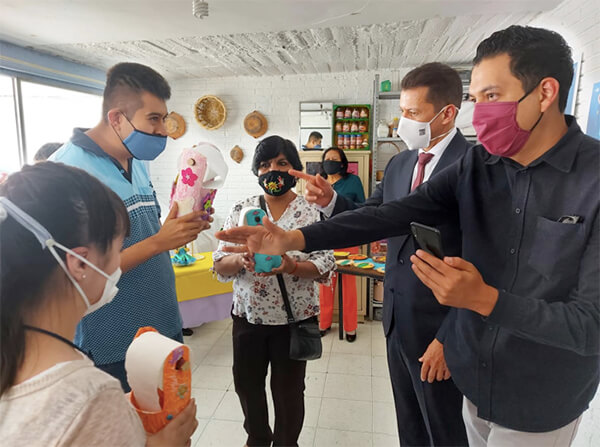 embajador-de-nicaragua-en-mexico-visita-fundacion
